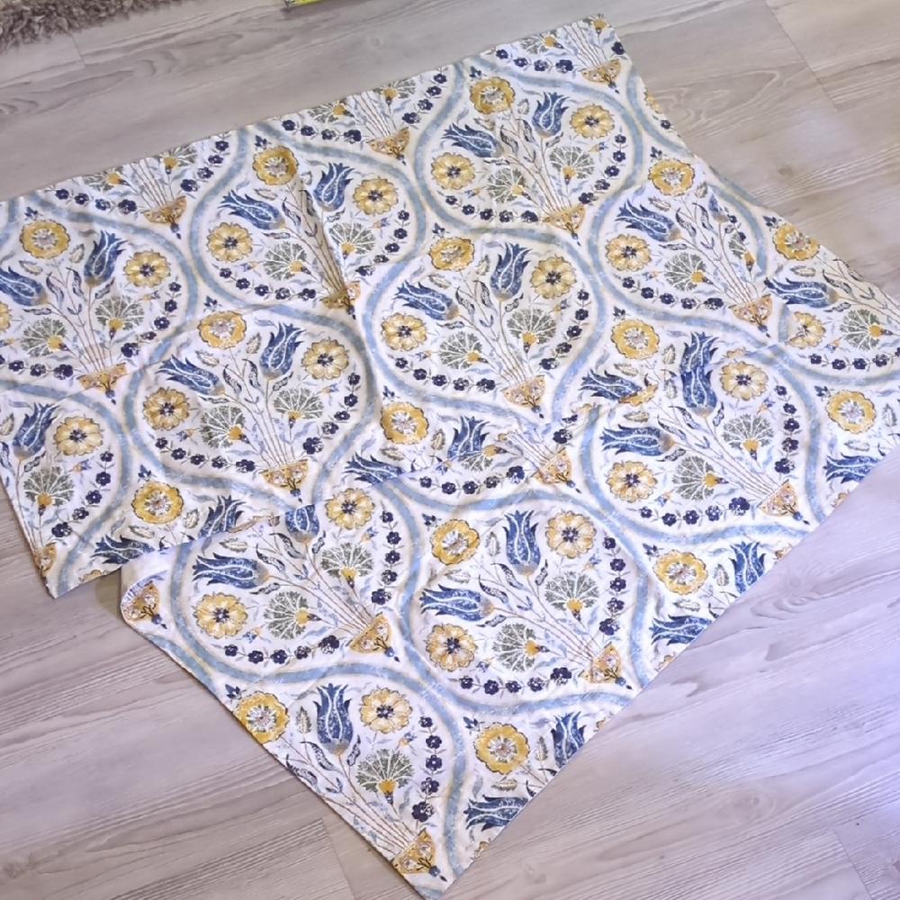 Biltmore King Pillowcases Zippered Cotton Floral Patterned Fabric